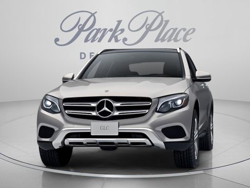 Certified 2019 Mercedes-Benz GLC 300 4MATIC image 36