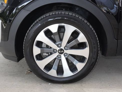 Used 2021 Kia Telluride S FWD image 11