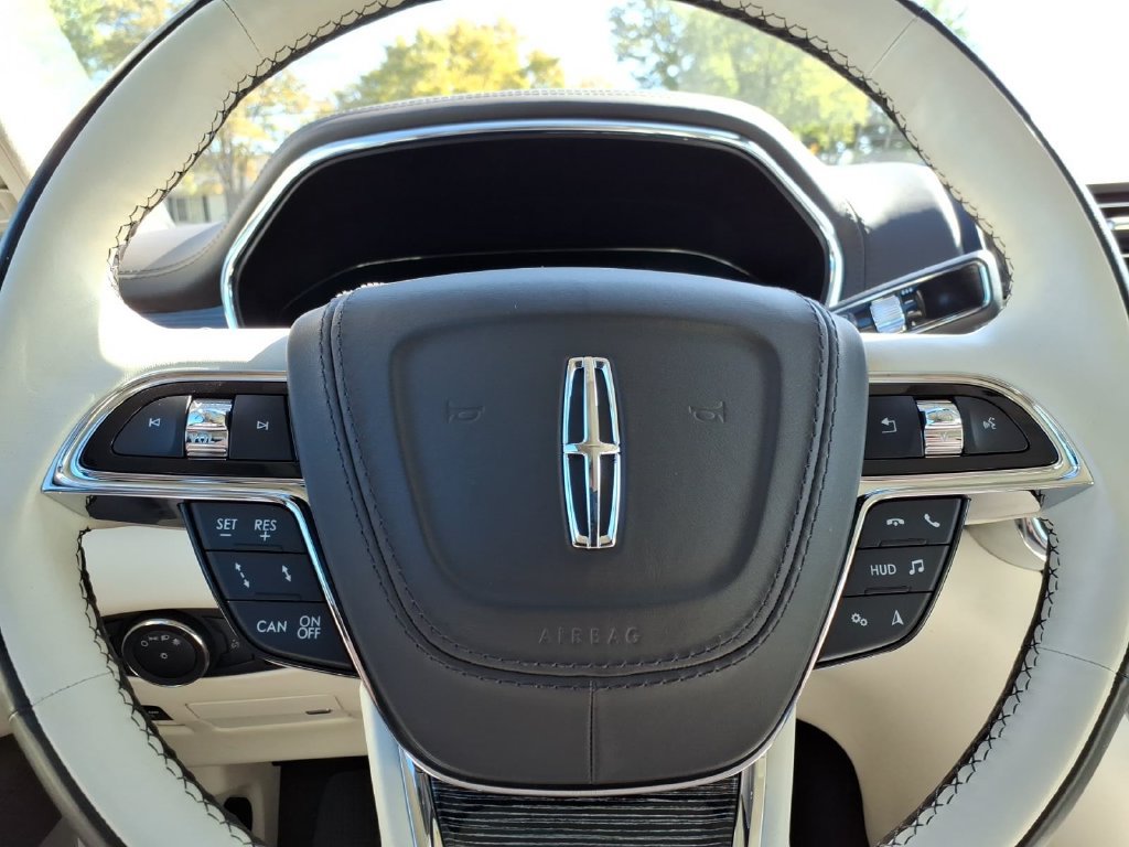 Used 2019 Lincoln Continental Black Label w/ Rear Seat Package AWD/4WD image 34