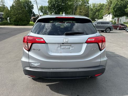 Used 2017 Honda HR-V EX image 4