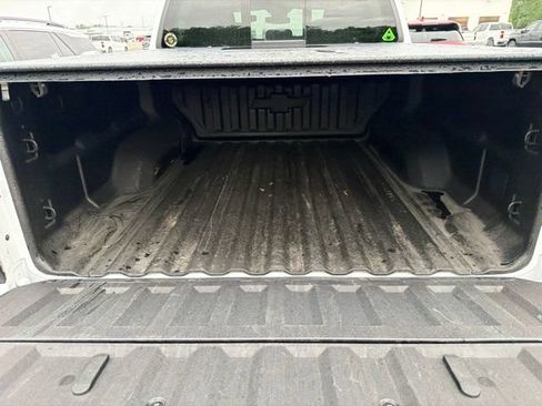Used 2025 Chevrolet Colorado Trail Boss AWD/4WD image 8