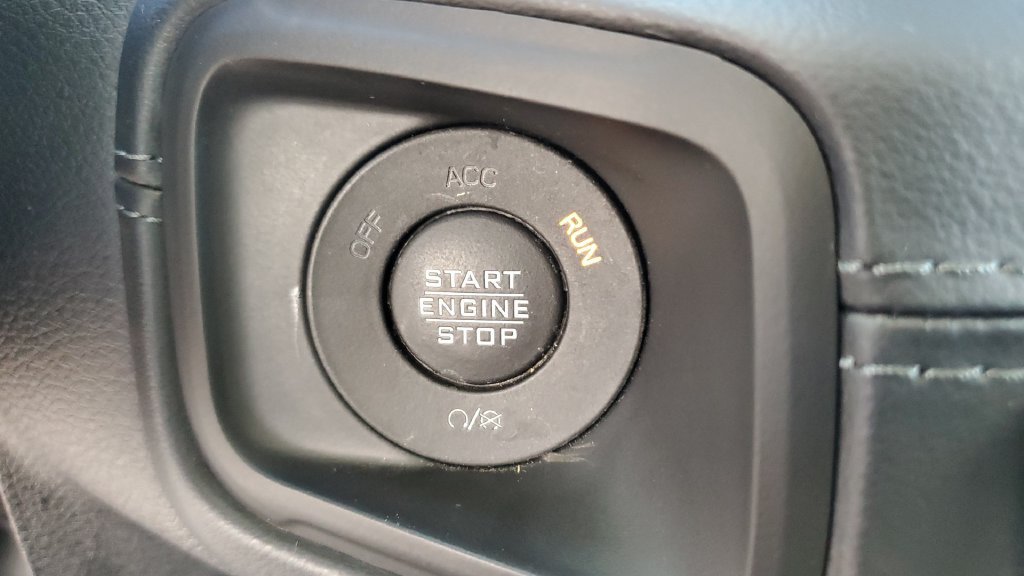 Used 2026 Jeep Wrangler Unlimited Sahara AWD/4WD image 27