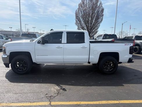 Used 2017 Chevrolet Silverado 1500 LT w/ LT Fleet Convenience Package image 3
