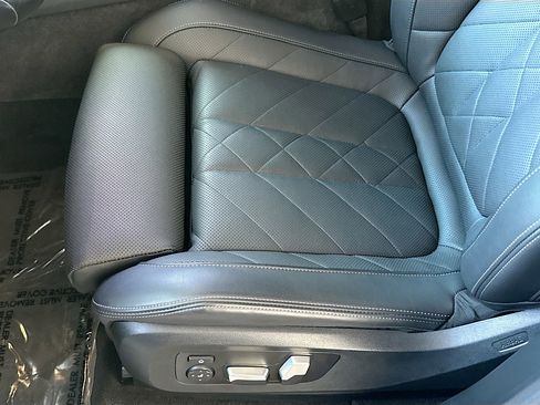 Used 2024 BMW X5 sDrive40i w/ M Sport Package image 20