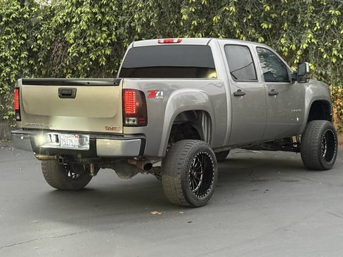Used 2013 GMC Sierra 1500 SLE w/ Power Tech Package image 8