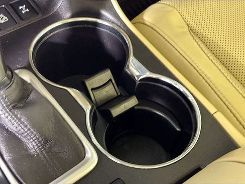 Used 2016 Toyota Highlander Limited Platinum image 15