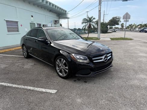 Used 2015 Mercedes-Benz C 300 Sedan image 2