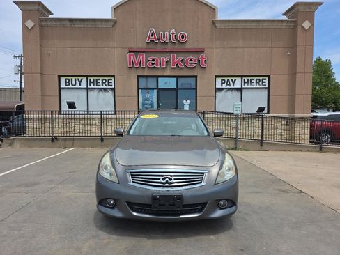 Used 2013 INFINITI G37 x Sedan w/ Premium Pkg AWD/4WD image 2