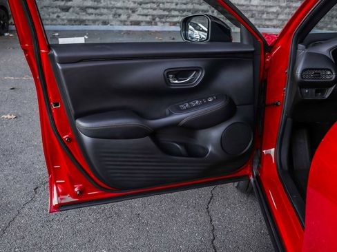 Used 2023 Honda HR-V Sport image 22