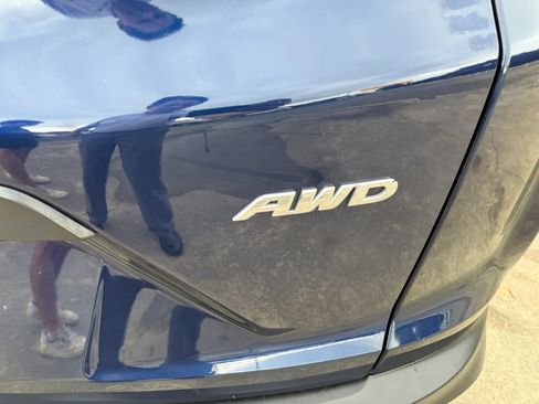 Used 2018 Honda CR-V LX image 11
