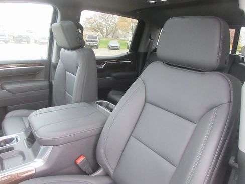 New 2026 GMC Sierra 1500 Elevation w/ Elevation Premium Package image 14