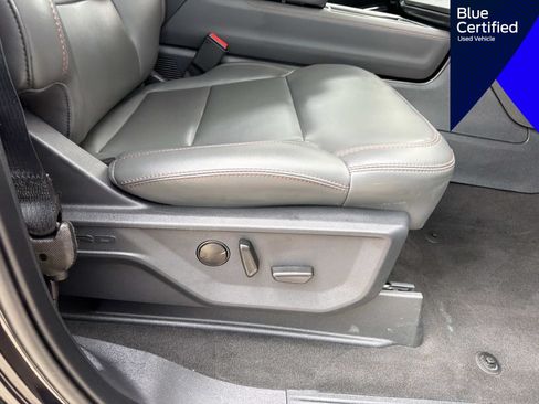 Used 2025 Ford Expedition Max Active RWD image 17