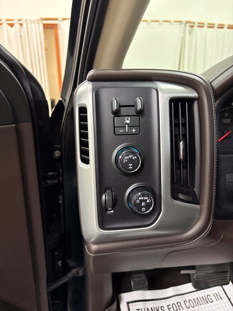 Used 2017 GMC Sierra 1500 SLT w/ SLT Premium Package AWD/4WD image 11