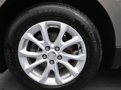 Used 2018 Chevrolet Equinox LT FWD image 15
