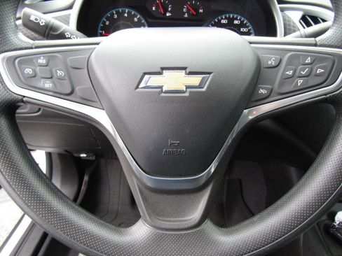 Used 2022 Chevrolet Malibu LS w/ LPO, Floor Liner Package FWD image 16
