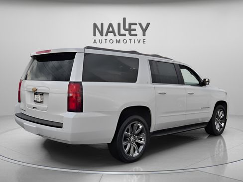 Used 2019 Chevrolet Suburban LT image 4