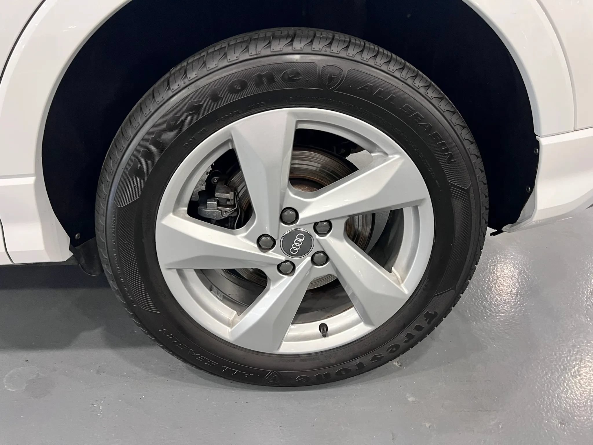 Used 2020 Audi Q3 2.0T Premium AWD/4WD image 34