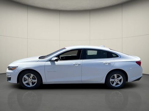 Used 2024 Chevrolet Malibu LT FWD image 5