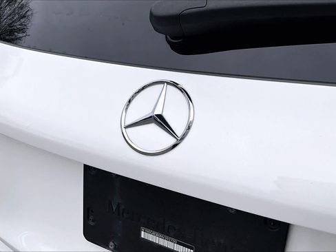 Used 2022 Mercedes-Benz GLC 300 GLC 300 image 33