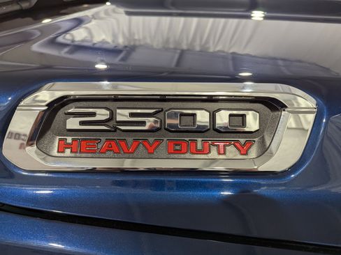 Used 2024 RAM 2500 Big Horn AWD/4WD image 7