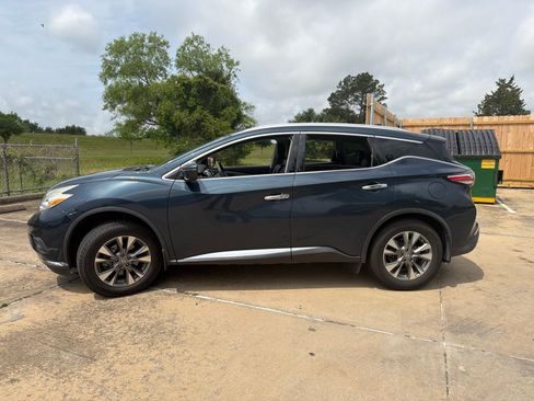 Used 2017 Nissan Murano SL w/ Cargo Package FWD image 4
