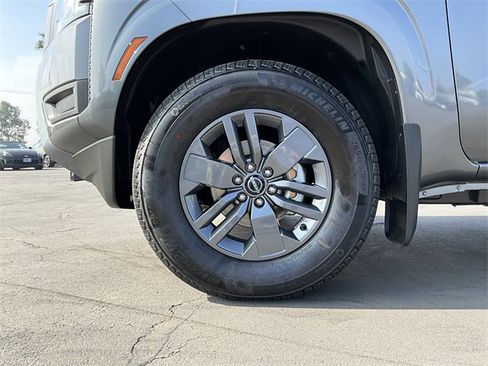 New 2026 Nissan Frontier SV image 11