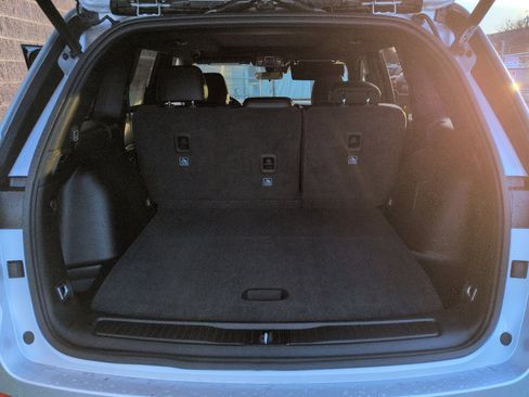 New 2025 Jeep Grand Cherokee Limited w/ Black Appearance Package image 22