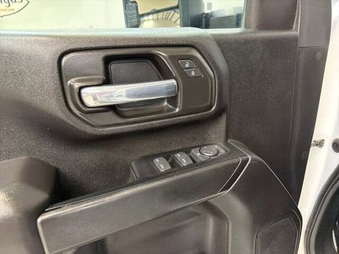 Used 2023 GMC Sierra 2500 Pro w/ Convenience Package AWD/4WD image 17