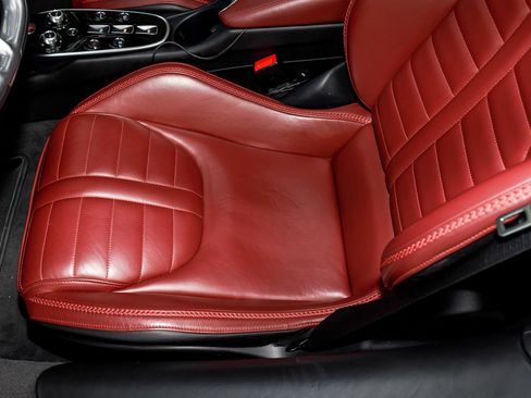 Used 2025 McLaren GTS image 25