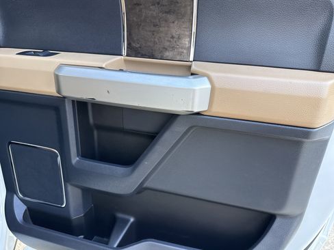 Used 2022 Ford F250 Lariat w/ Tremor Off-Road Package image 16