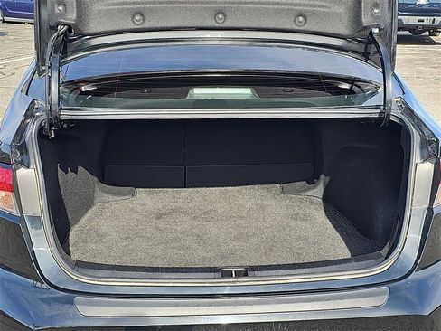 Used 2022 Toyota Corolla LE w/ Carpet Mat Package (TMS) image 12