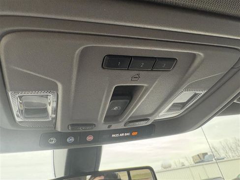 Used 2021 Chevrolet Silverado 1500 LT Trail Boss w/ Convenience Package II image 15