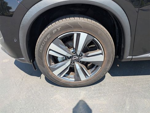Used 2023 Nissan Rogue SL w/ SL Premium Package image 13
