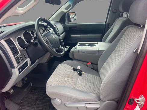 Used 2012 Toyota Tundra 4x4 Double Cab w/ Tow Pkg image 10