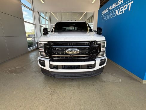 Used 2022 Ford F250 Lariat w/ Black Appearance Package AWD/4WD image 5