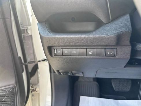 Used 2024 Toyota RAV4 XLE w/ Convenience Package AWD/4WD image 24