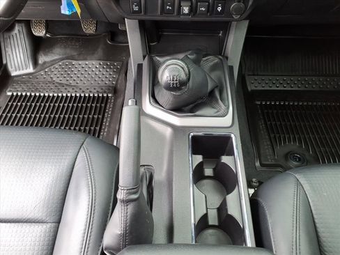 Used 2021 Toyota Tacoma TRD Off-Road w/ TRD Premium Off Road Package image 28