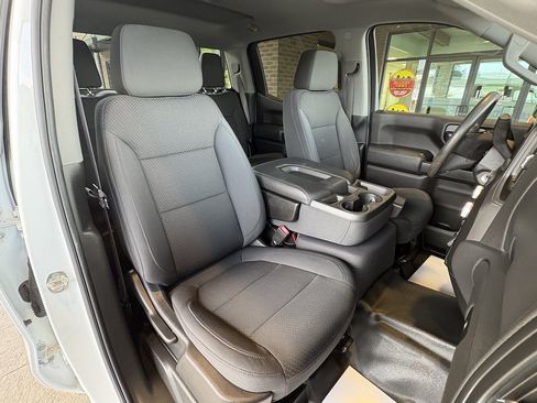 Used 2019 GMC Sierra 1500 4x4 Crew Cab w/ Convenience Package image 24