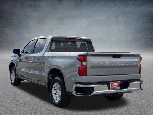 Used 2025 Chevrolet Silverado 1500 LT AWD/4WD image 6