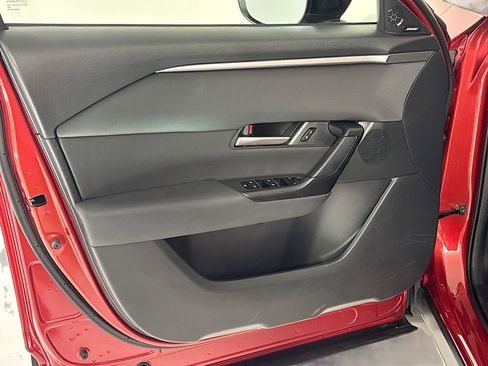 Used 2025 MAZDA CX-50 AWD 2.5 S w/ Premium Package image 19