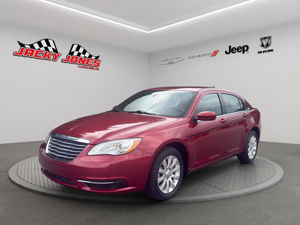 Used 2013 Chrysler 200 Touring FWD image 1
