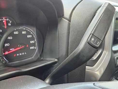 Used 2022 Chevrolet Silverado 2500 Custom w/ Custom Convenience Package RWD image 11