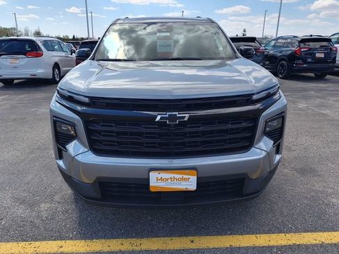 New 2026 Chevrolet Traverse LT w/ Midnight/Sport Edition AWD/4WD image 3