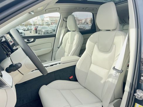 New 2026 Volvo XC60 B5 Ultra w/ Climate Package image 13