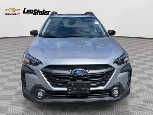 Used 2025 Subaru Outback Premium w/ Popular Package #1A AWD/4WD image 8