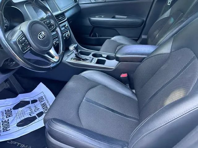 Used 2018 Kia Optima S FWD image 9
