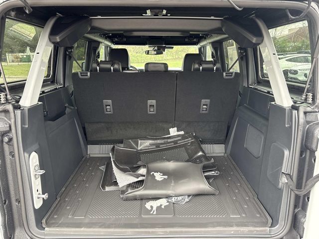 New 2026 Ford Bronco Outer Banks w/ Black Appearance Package AWD/4WD image 13