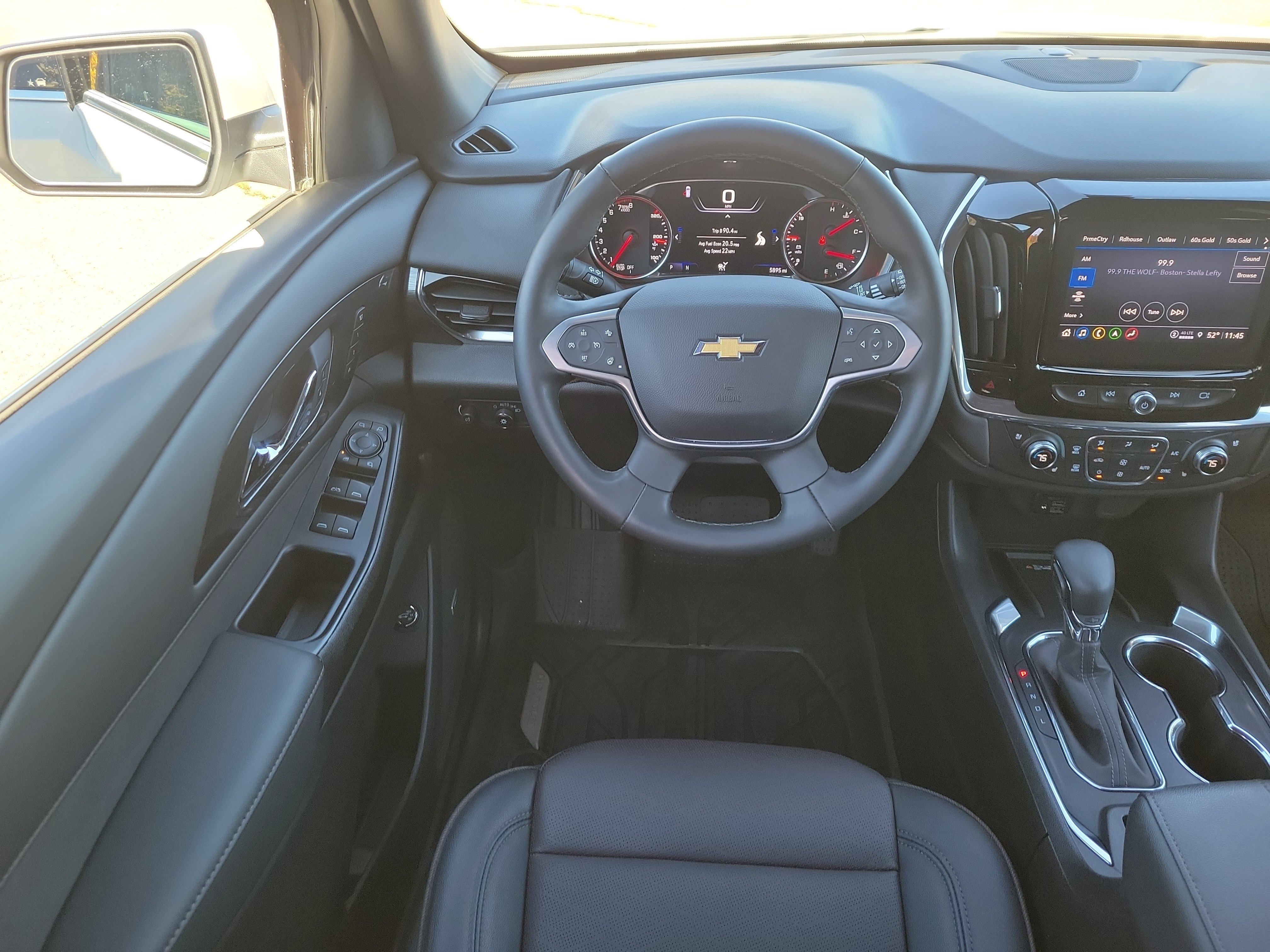 Used 2023 Chevrolet Traverse High Country w/ LPO, Floor Liner Package AWD/4WD image 20