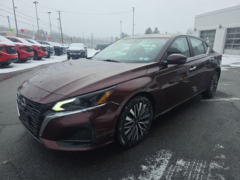 Used 2023 Nissan Altima 2.5 SV image 29