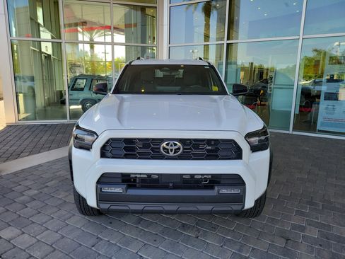 Certified 2025 Toyota 4Runner TRD Off-Road Premium image 9